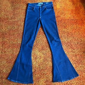 GM Studio LA Bell Bottom Jeans Retro 👖🍄